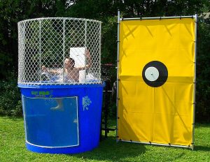 Dunk-tank-carnival-game
