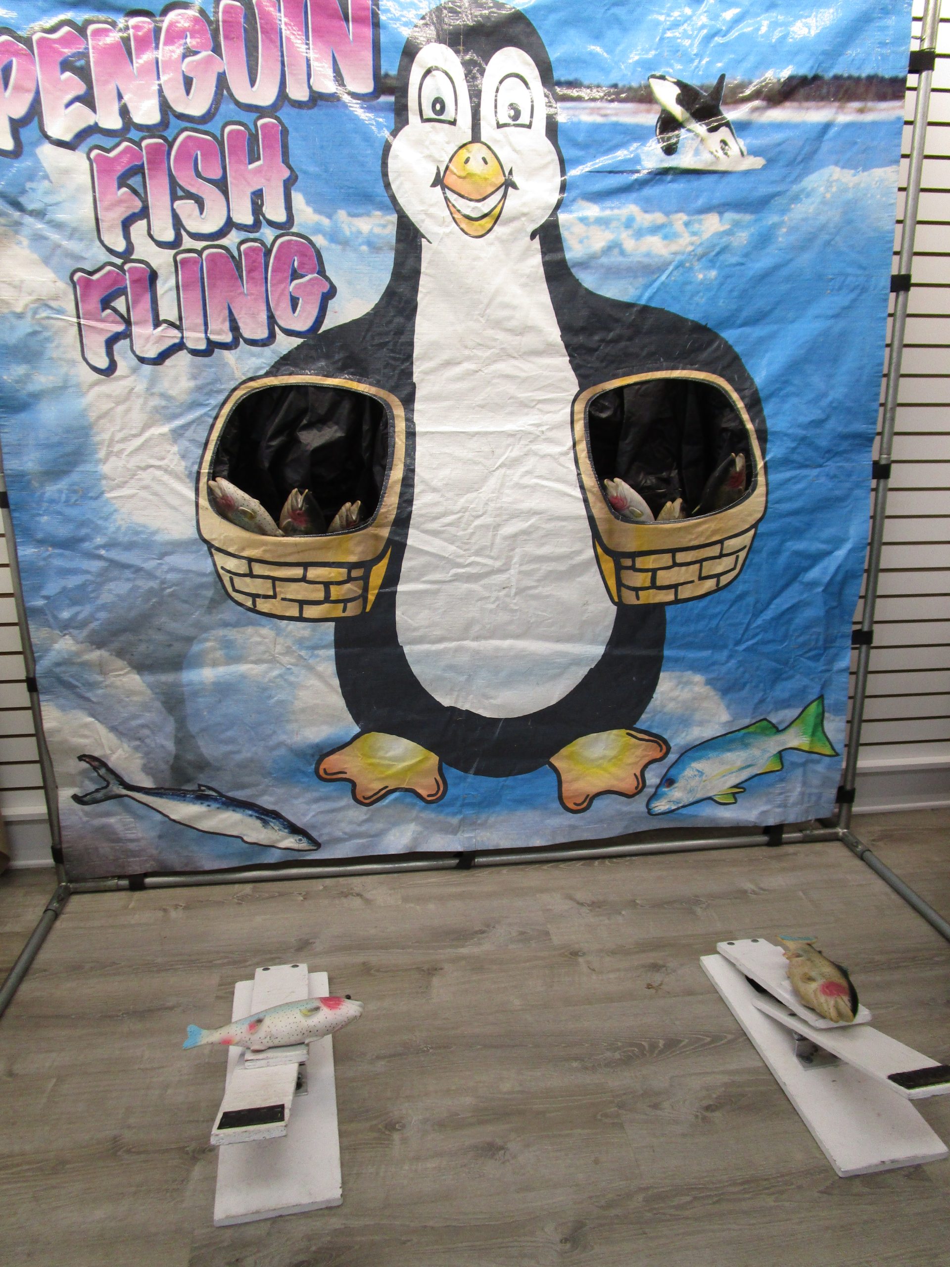 Penguin Fish Fling - Image 11