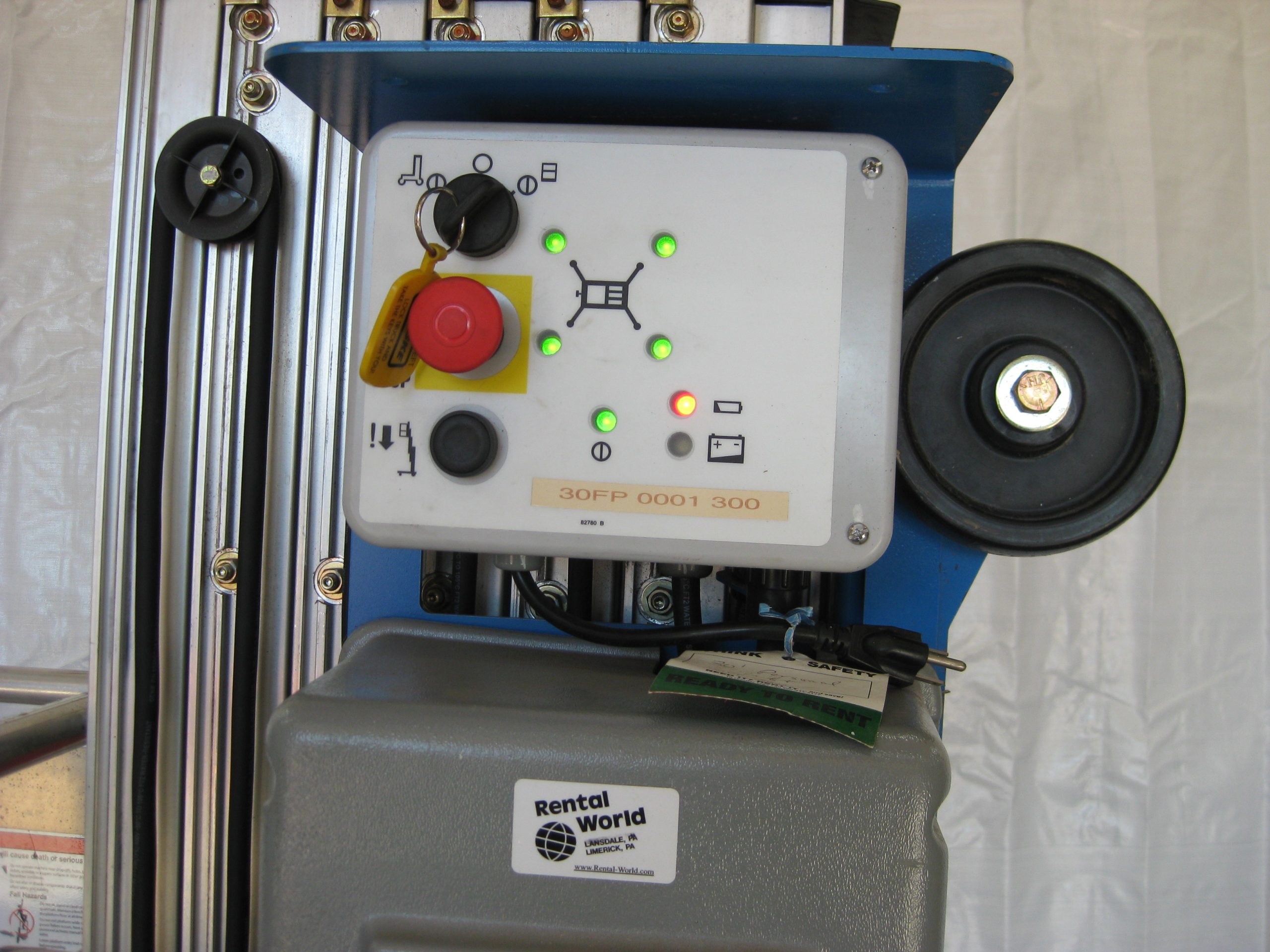 Lift - Genie 30’ Personnel Model AWP™-30S - Image 3