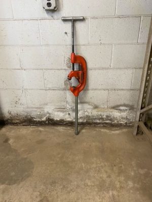 Pipe Cutter 2" to 4"
