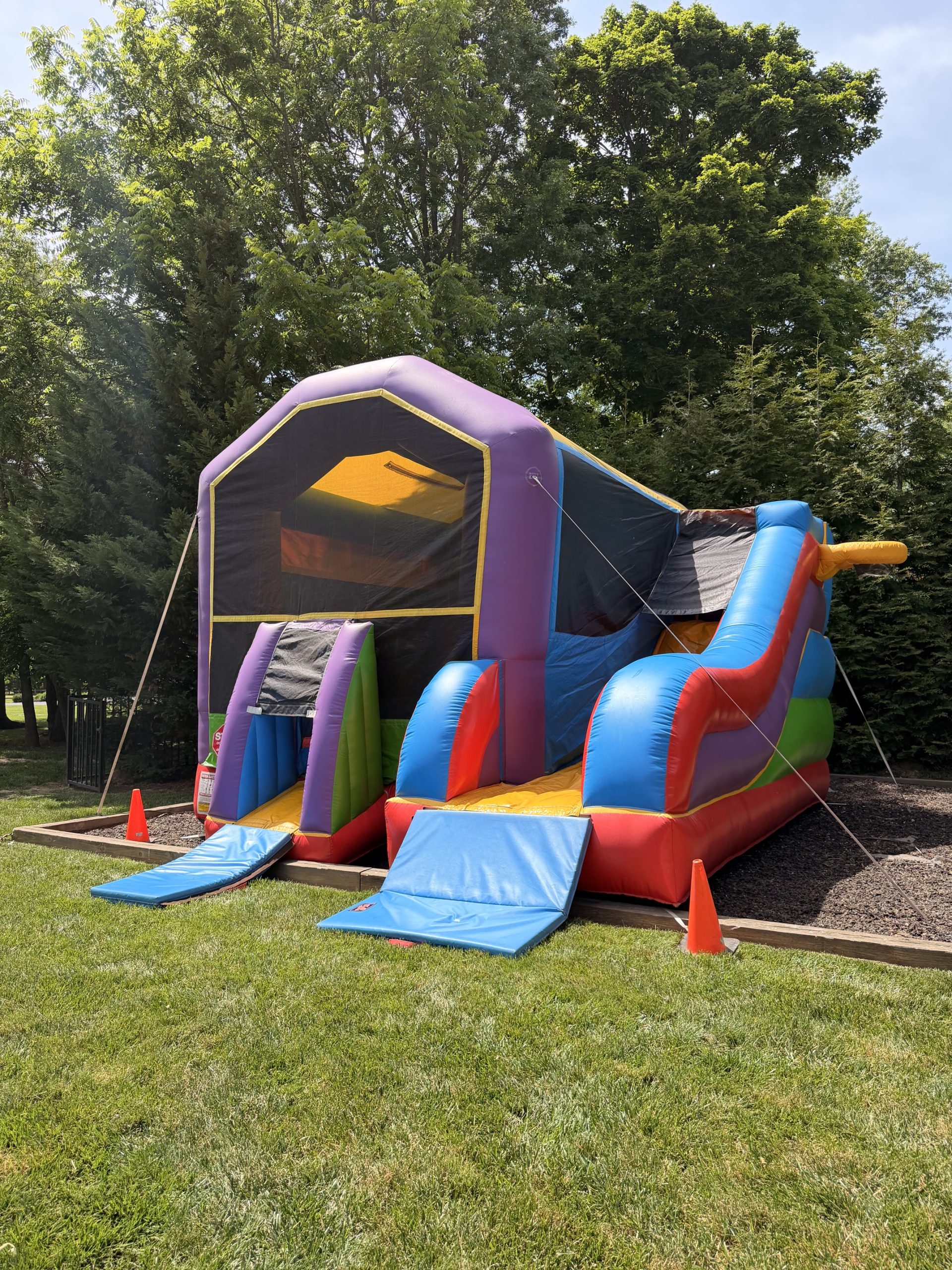 Combo Party 5 in 1 Inflatable Ride