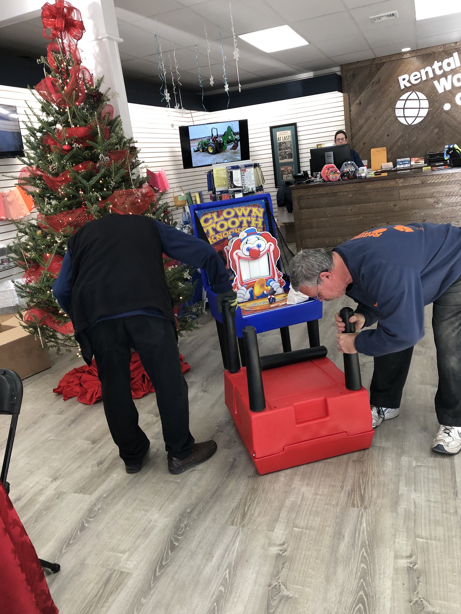 Balloon Pop Magnetic Dart Game - Image 4