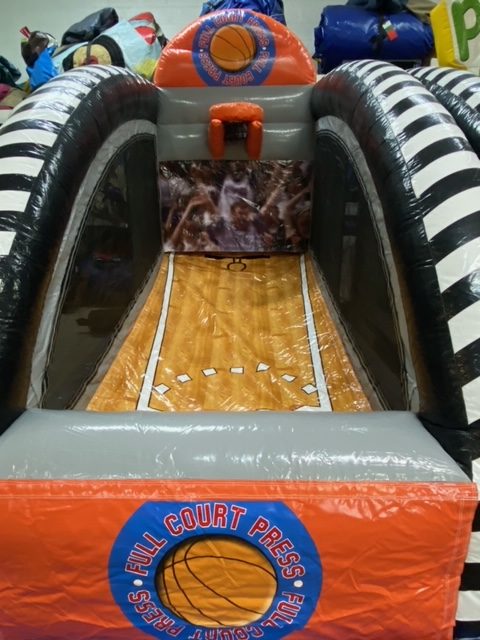 Inflatable HEC Basketball Court 1 Player - Image 2