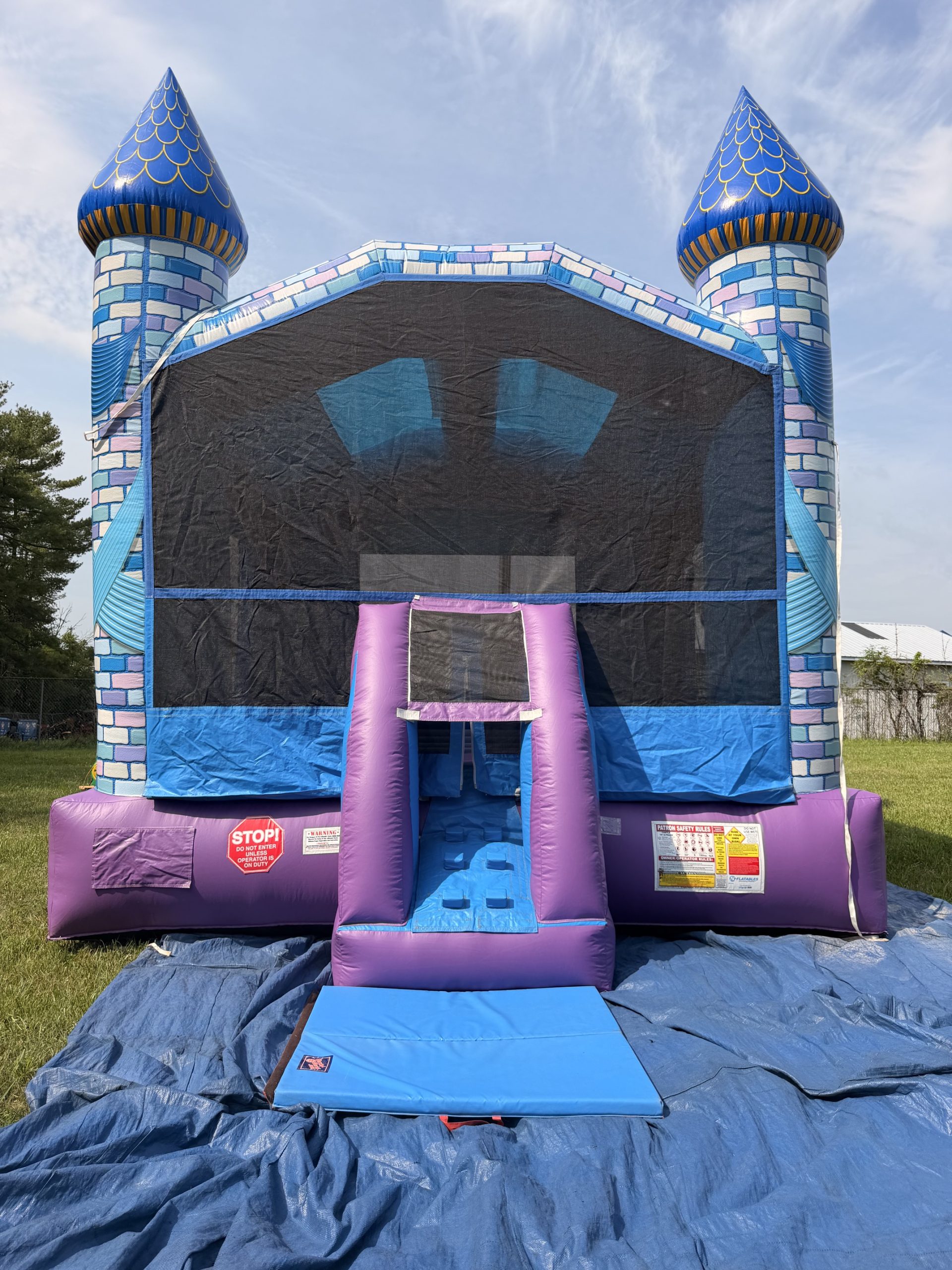 Castle 15x15 Bounce - Image 4