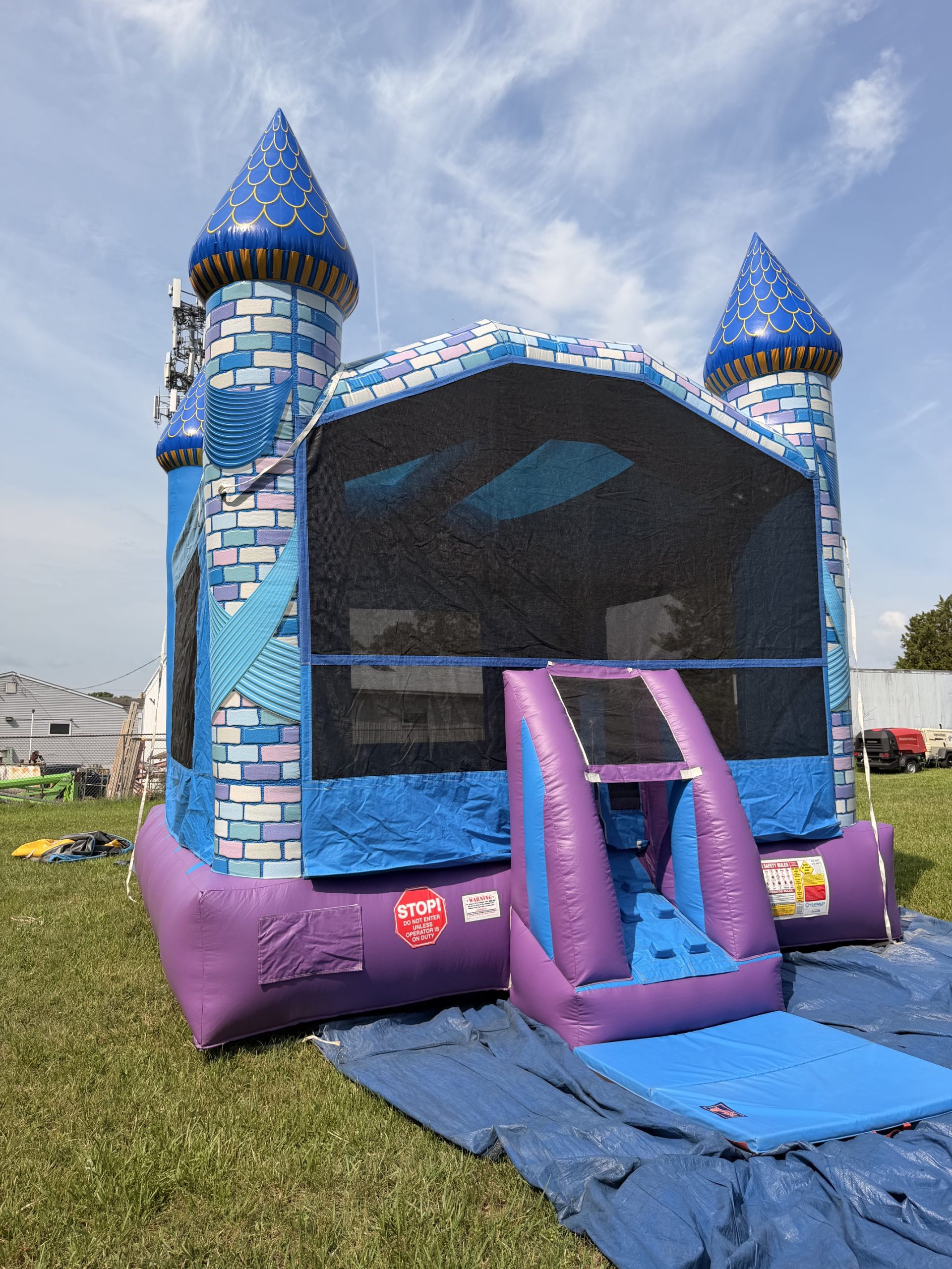 Castle 15x15 Bounce - Image 3