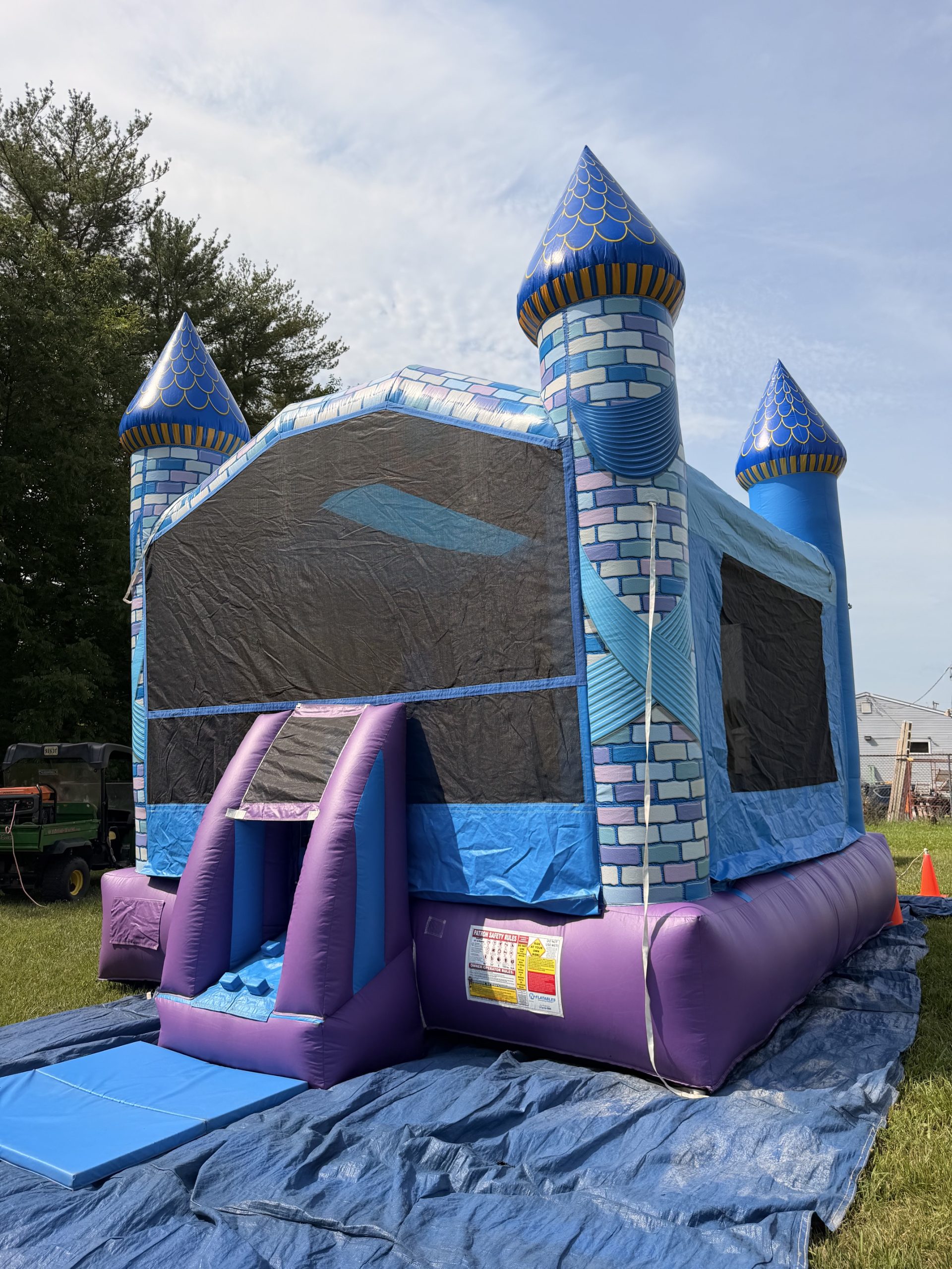 Castle 15x15 Bounce - Image 2