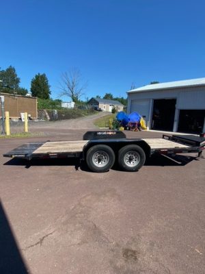 Trailer 6'x18' Hydraulic Tilt (w/ Electric Brakes) or 6'x18' Tilt (w/ Surge Brakes)