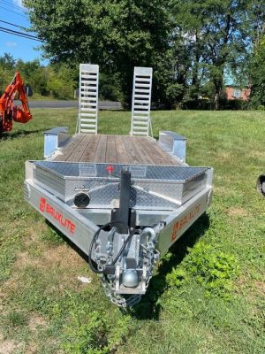 Trailer 82in x 19ft Aluminum Bauxlite